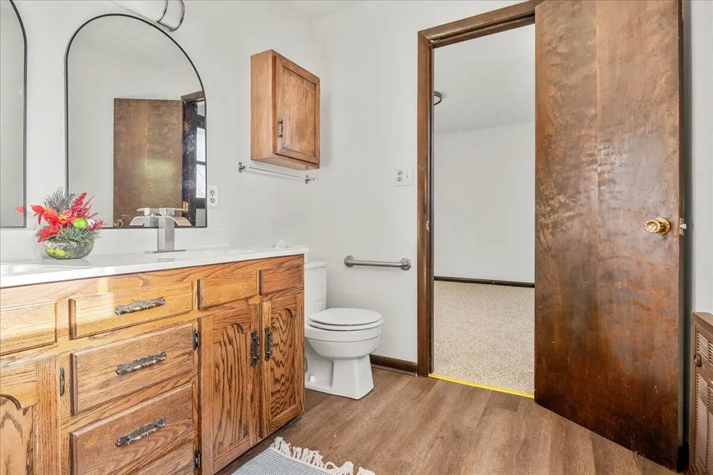 37 Cardinal Hill Lane London KY 40744