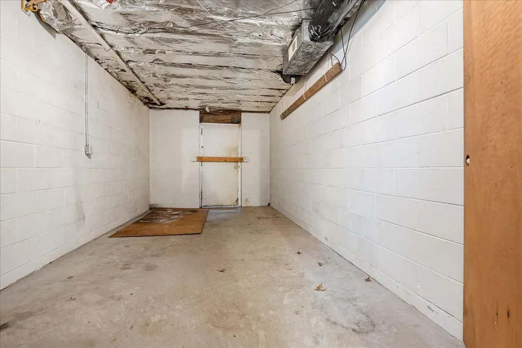 37 Cardinal Hill Lane London KY 40744