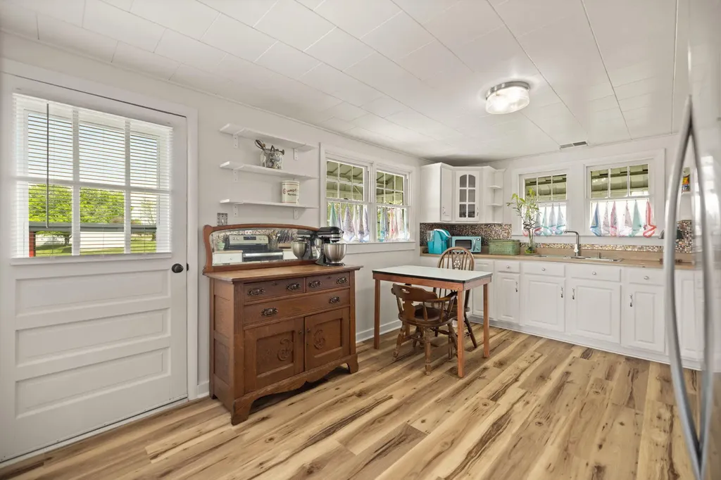 6013 Parker Lane Mays Lick KY 41055