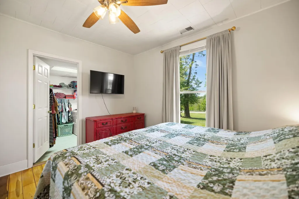 6013 Parker Lane Mays Lick KY 41055
