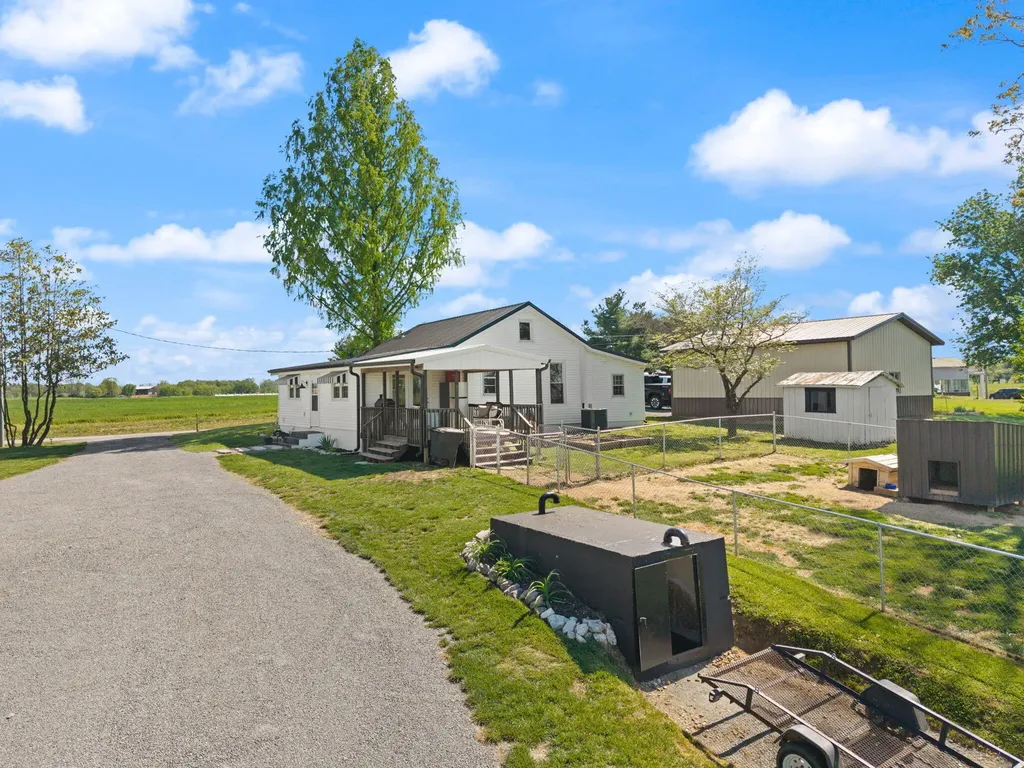 6013 Parker Lane Mays Lick KY 41055