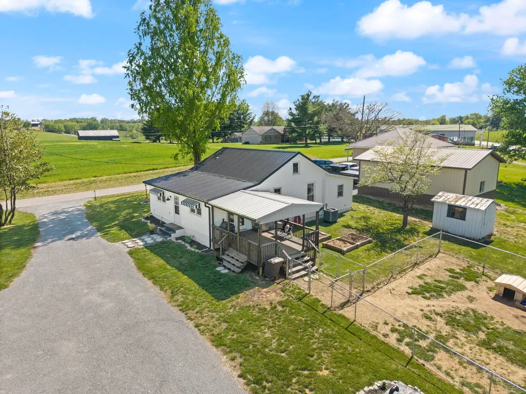 6013 Parker Lane Mays Lick KY 41055