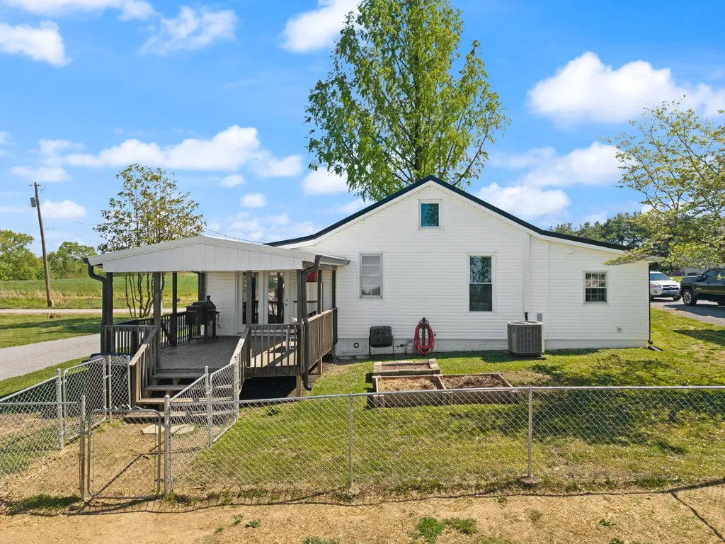 6013 Parker Lane Mays Lick KY 41055