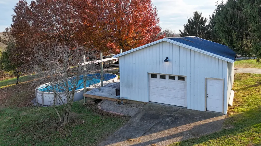 779 Kings Highway Waddy KY 40076
