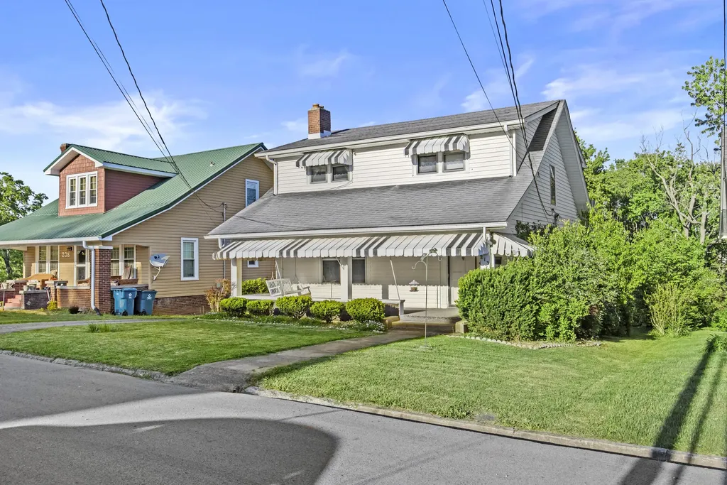 213 Park Avenue Harrodsburg KY 40330