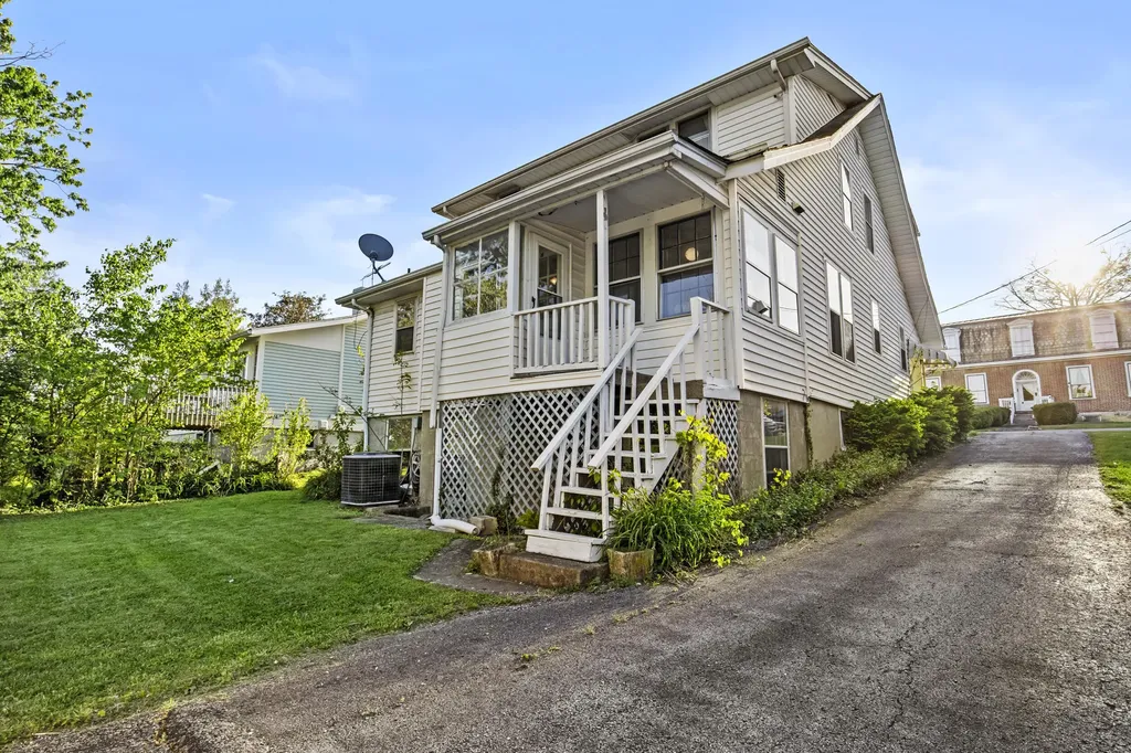 213 Park Avenue Harrodsburg KY 40330