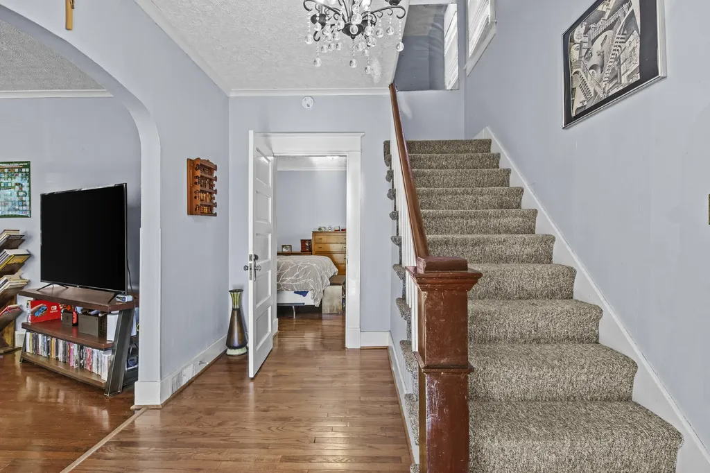 213 Park Avenue Harrodsburg KY 40330