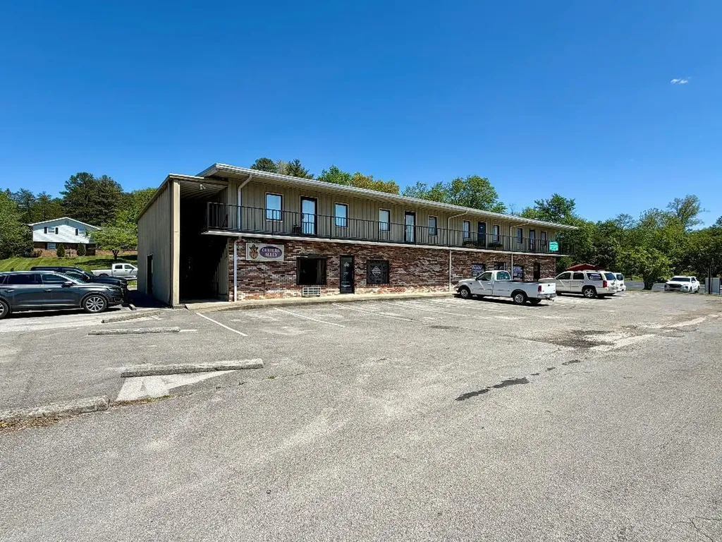 1802 Mcdonalds Lane London KY 40741