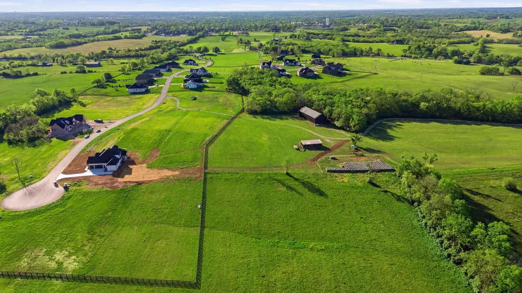 2-A Harrodsburg Road Wilmore KY 40390