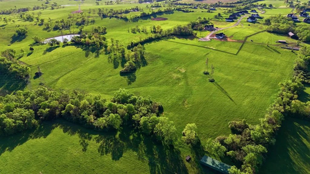 2-A Harrodsburg Road Wilmore KY 40390
