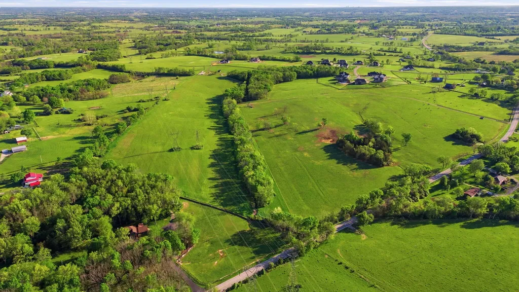 2-A Harrodsburg Road Wilmore KY 40390