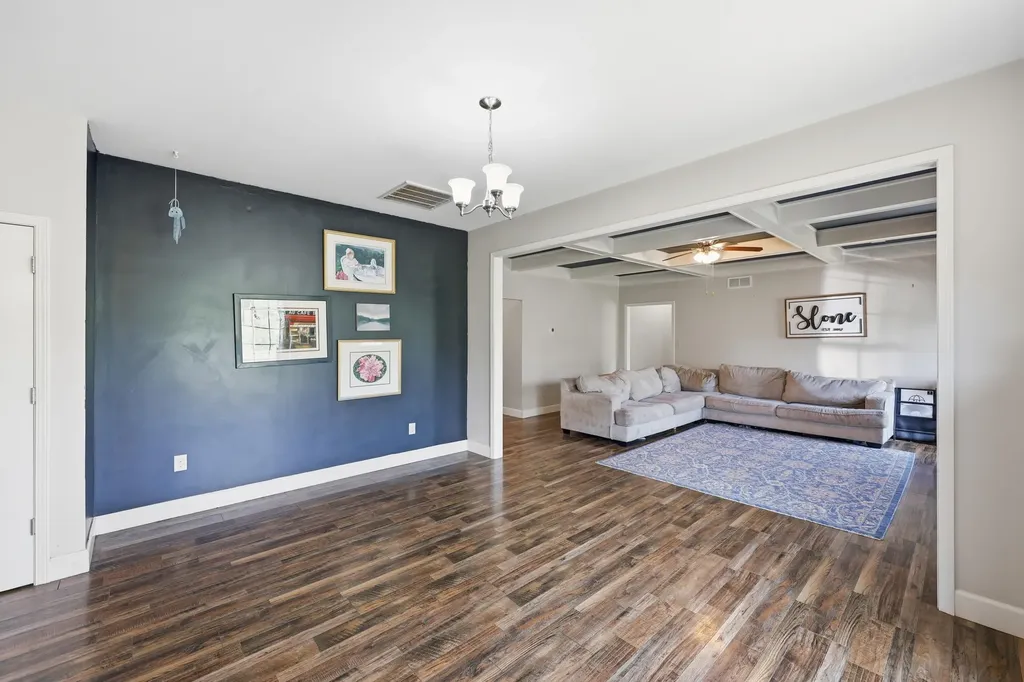 1936 Clearwater Drive Lawrenceburg KY 40342