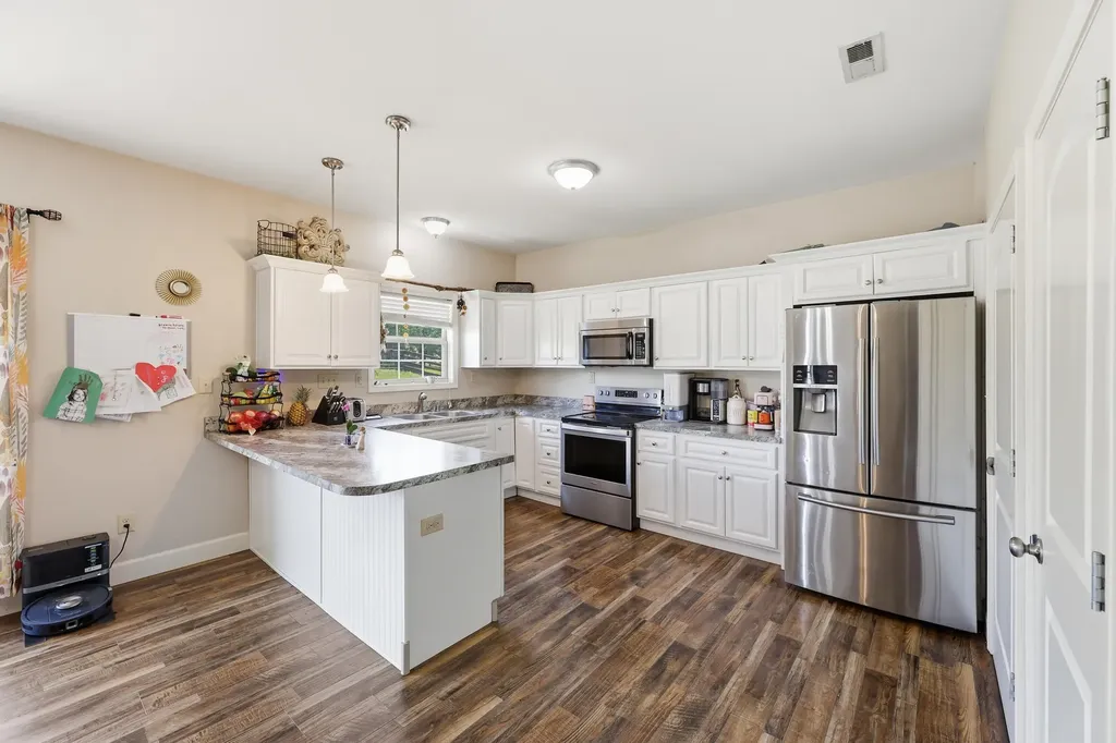 1936 Clearwater Drive Lawrenceburg KY 40342