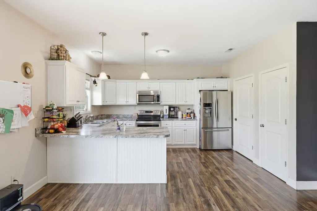 1936 Clearwater Drive Lawrenceburg KY 40342