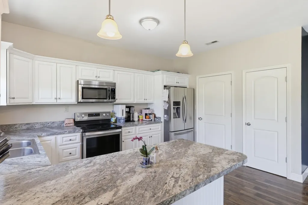 1936 Clearwater Drive Lawrenceburg KY 40342
