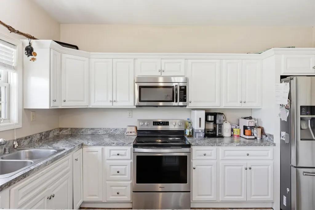 1936 Clearwater Drive Lawrenceburg KY 40342