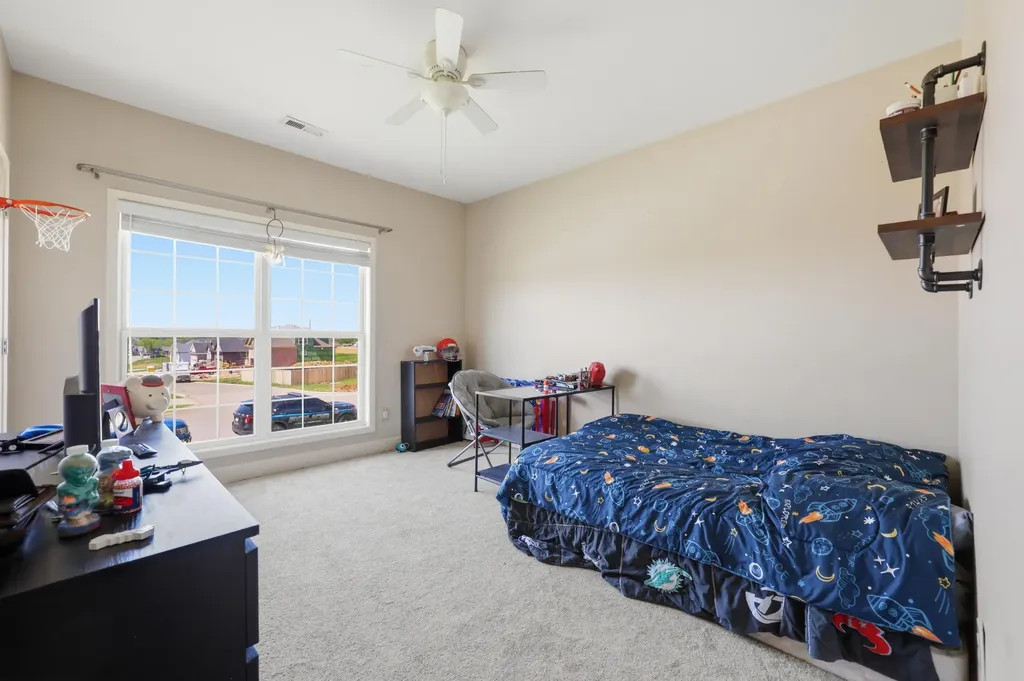 1936 Clearwater Drive Lawrenceburg KY 40342