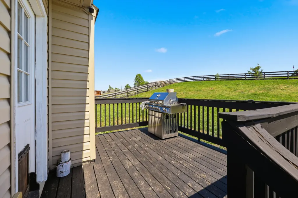 1936 Clearwater Drive Lawrenceburg KY 40342