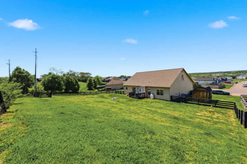 1936 Clearwater Drive Lawrenceburg KY 40342
