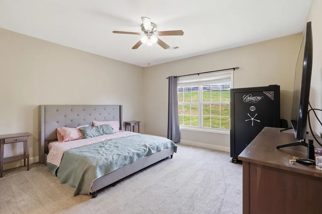 1936 Clearwater Drive Lawrenceburg KY 40342