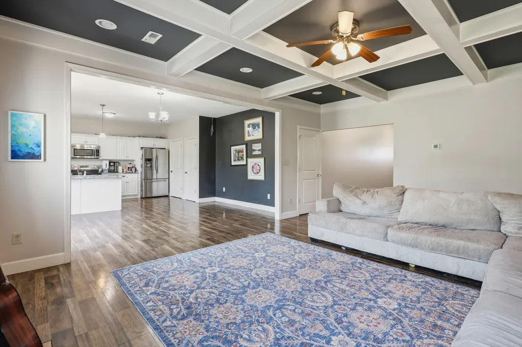 1936 Clearwater Drive Lawrenceburg KY 40342