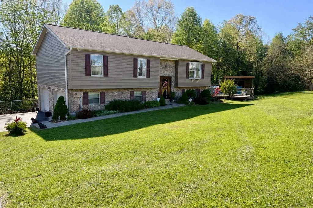 208 Carnation Drive Corbin KY 40701