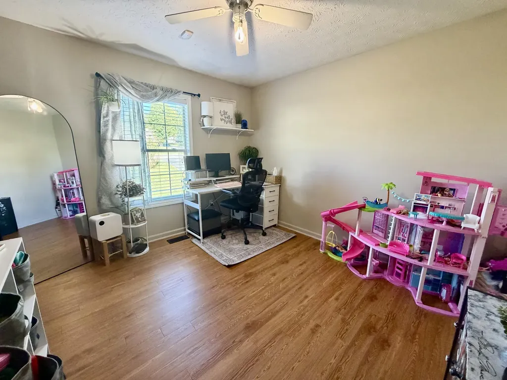 208 Carnation Drive Corbin KY 40701