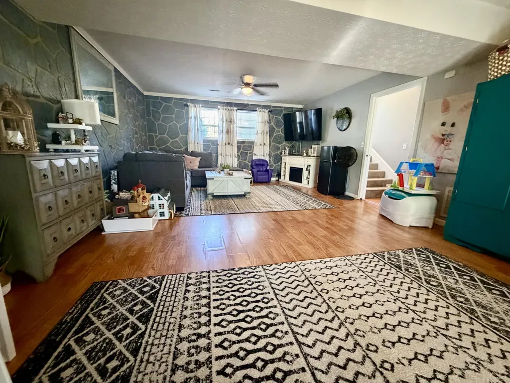 208 Carnation Drive Corbin KY 40701