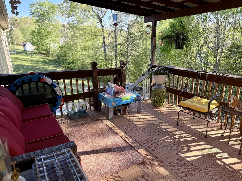 208 Carnation Drive Corbin KY 40701
