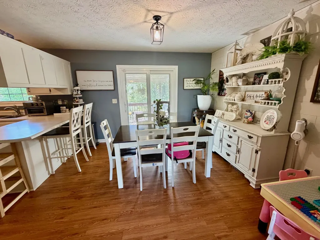 208 Carnation Drive Corbin KY 40701