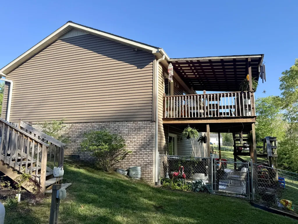 208 Carnation Drive Corbin KY 40701