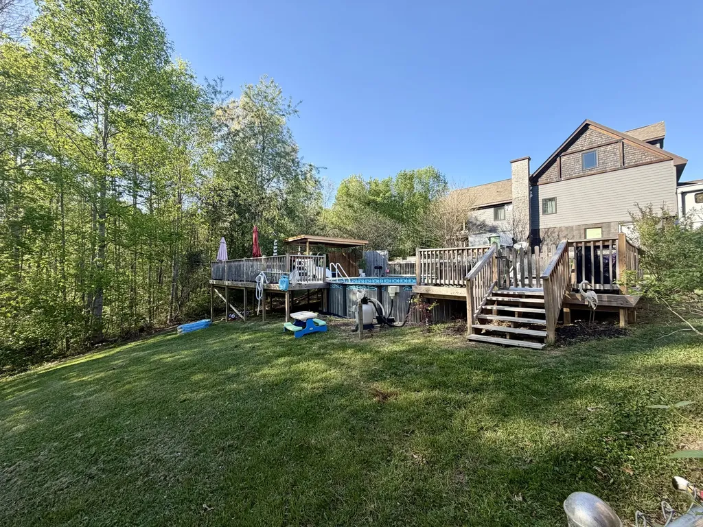 208 Carnation Drive Corbin KY 40701