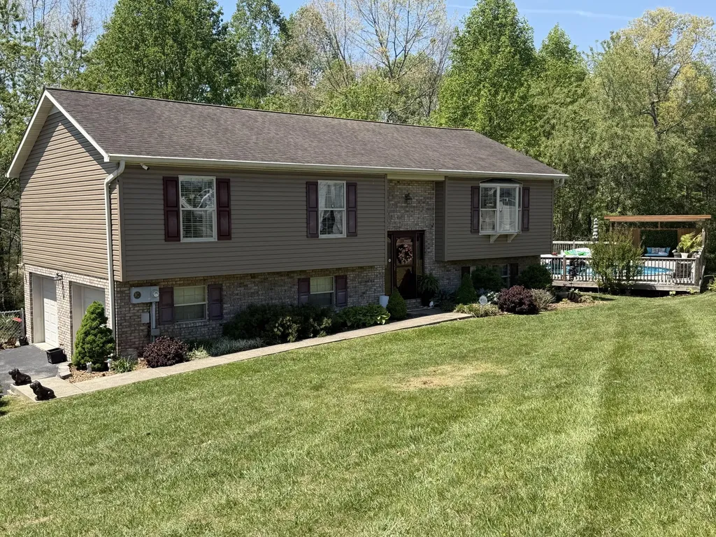 208 Carnation Drive Corbin KY 40701