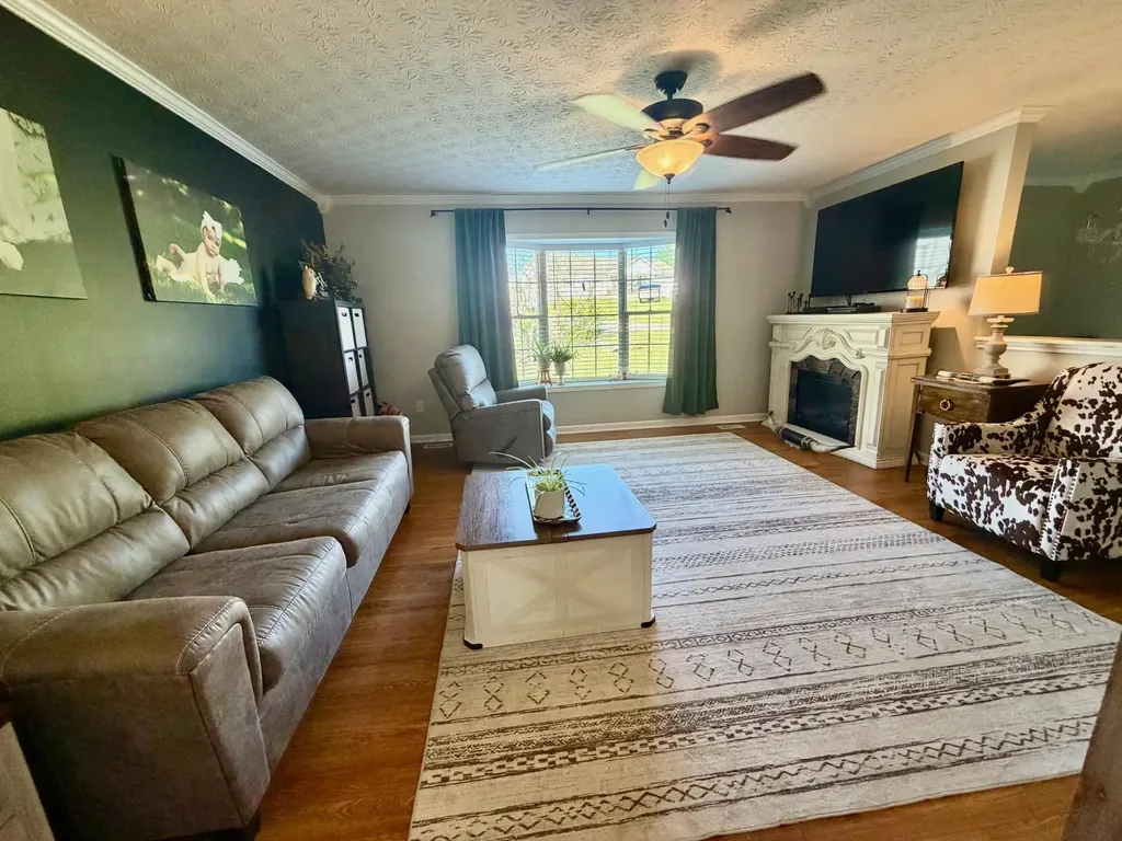 208 Carnation Drive Corbin KY 40701