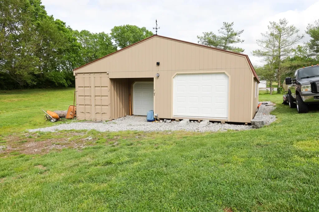 215 Paradise Camp Road Harrodsburg KY 40330