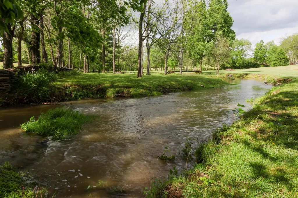 215 Paradise Camp Road Harrodsburg KY 40330
