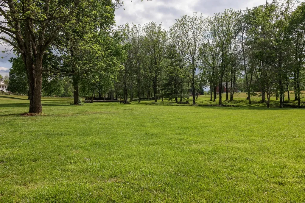 215 Paradise Camp Road Harrodsburg KY 40330