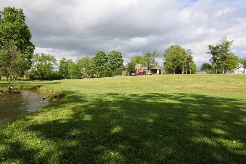 215 Paradise Camp Road Harrodsburg KY 40330