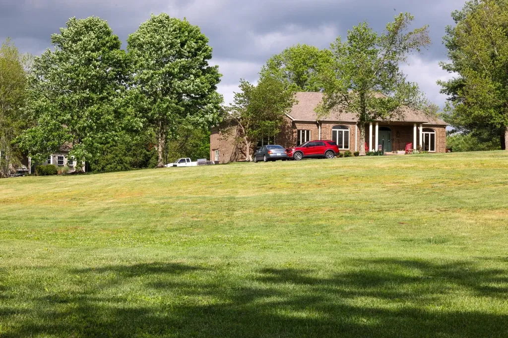 215 Paradise Camp Road Harrodsburg KY 40330
