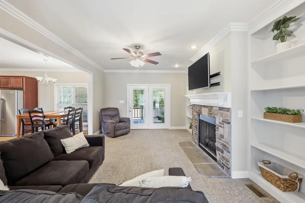129 Pheasant Run Nicholasville KY 40356