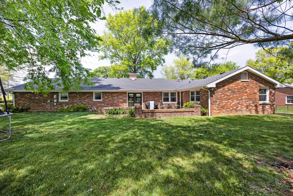 2036 Old Lexington Road Danville KY 40422