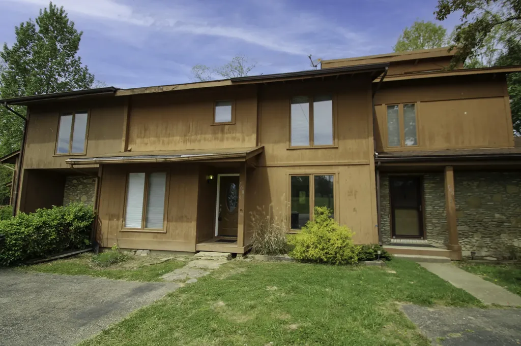 700 Inverness Road Perry Park KY 40363
