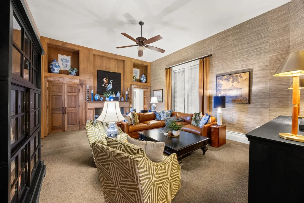 6208 Old Richmond Road Lexington KY 40515