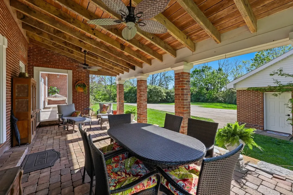 6208 Old Richmond Road Lexington KY 40515