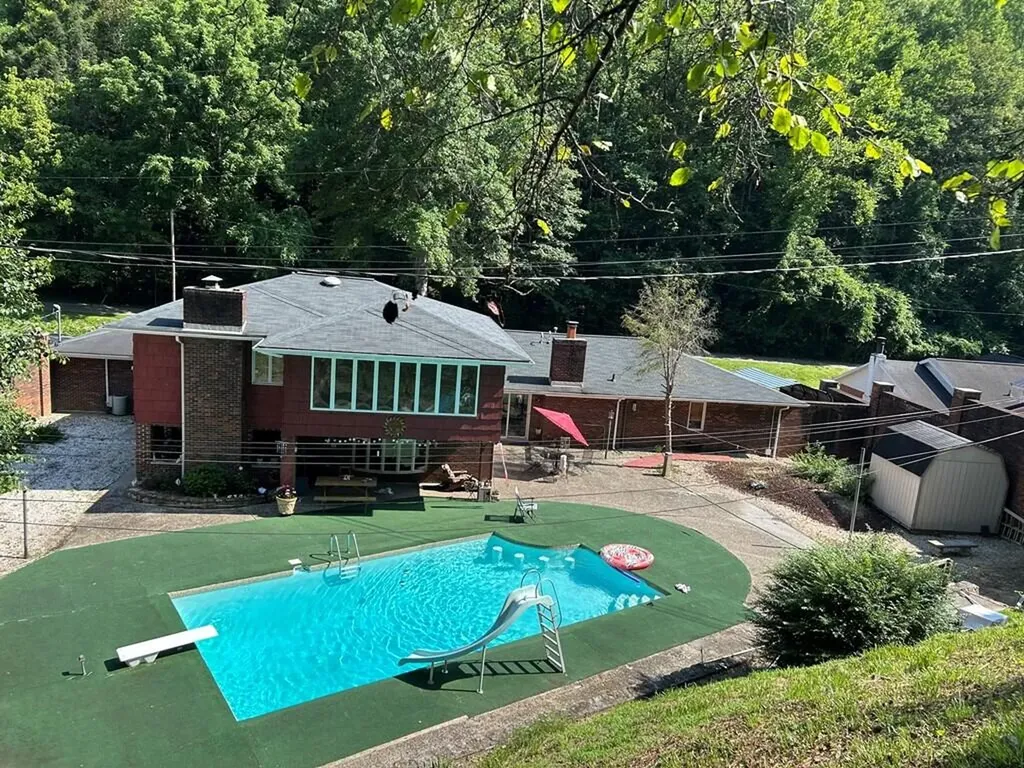 685 Mays Branch Road Prestonsburg KY 41653