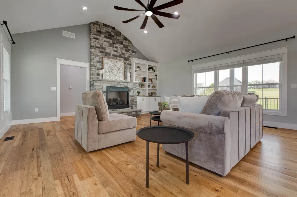 206 Lee Oak Circle Harrodsburg KY 40330