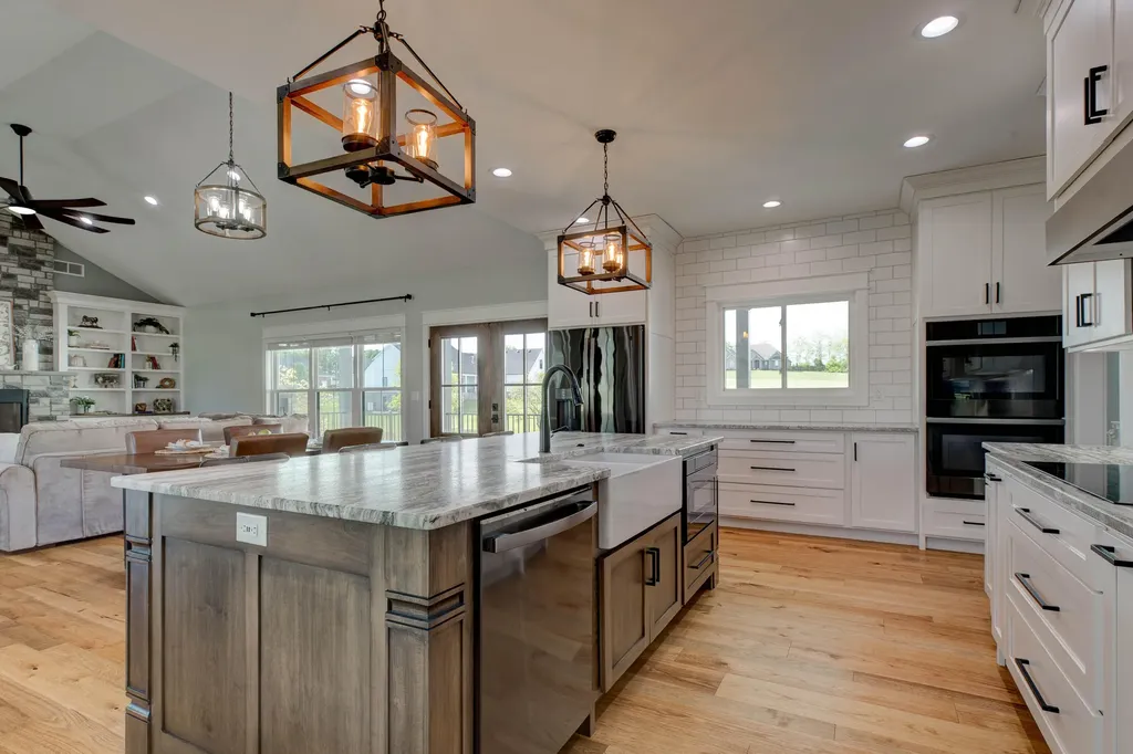 206 Lee Oak Circle Harrodsburg KY 40330