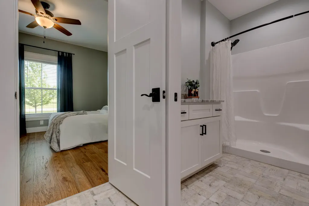 206 Lee Oak Circle Harrodsburg KY 40330