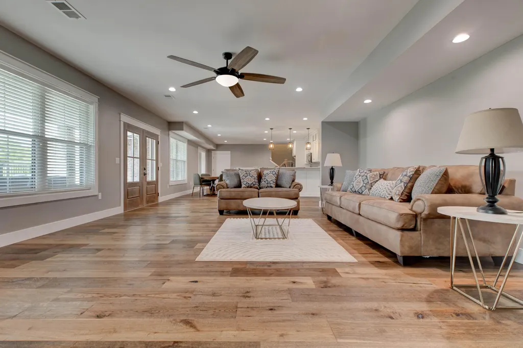 206 Lee Oak Circle Harrodsburg KY 40330