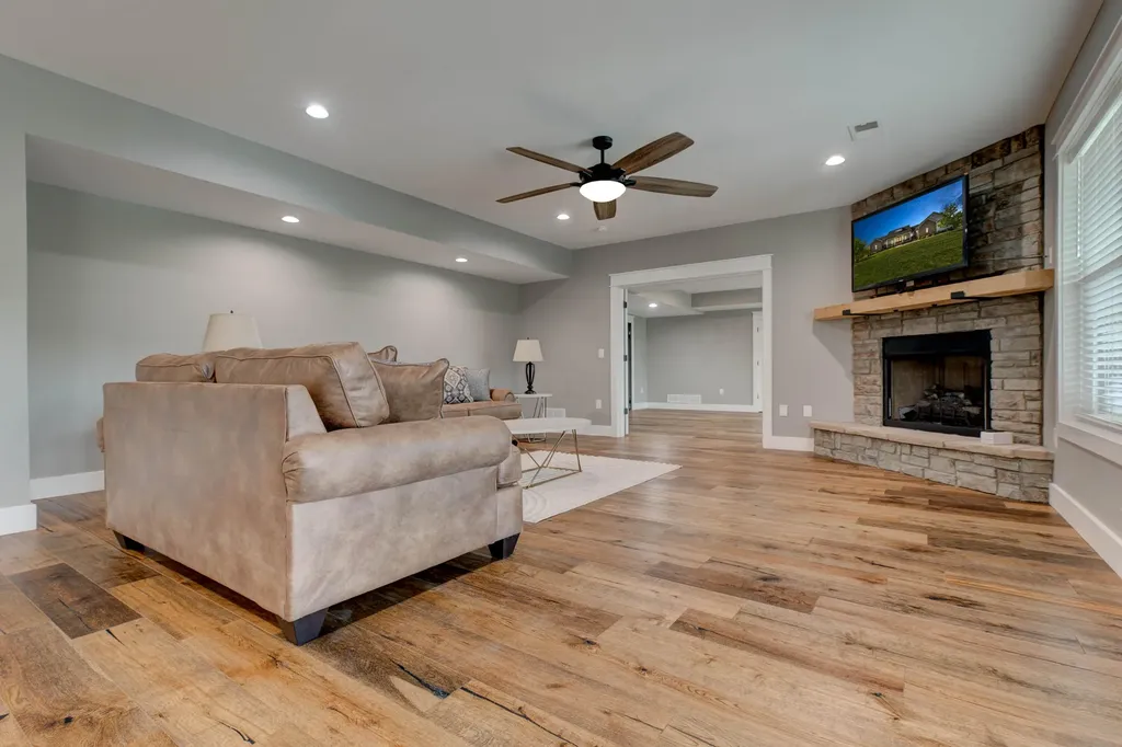 206 Lee Oak Circle Harrodsburg KY 40330
